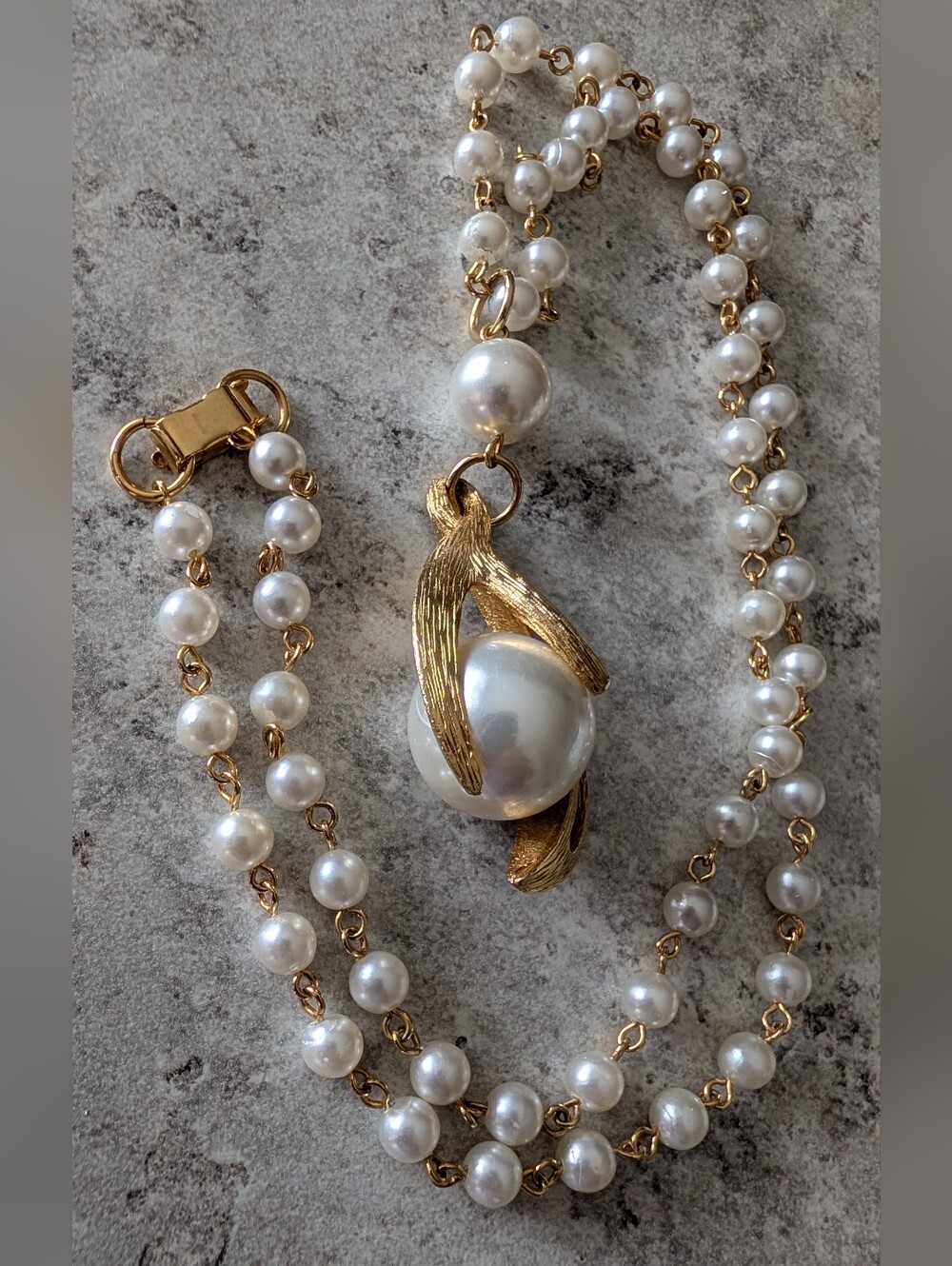 Vintage Chunky Faux Pearl Statement Necklace With Large Stylized Pendant
